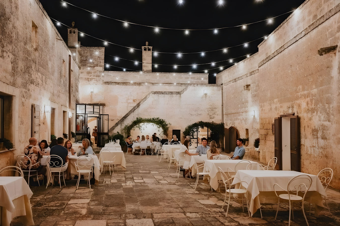 masseria-salamina-corte-interna-dinner